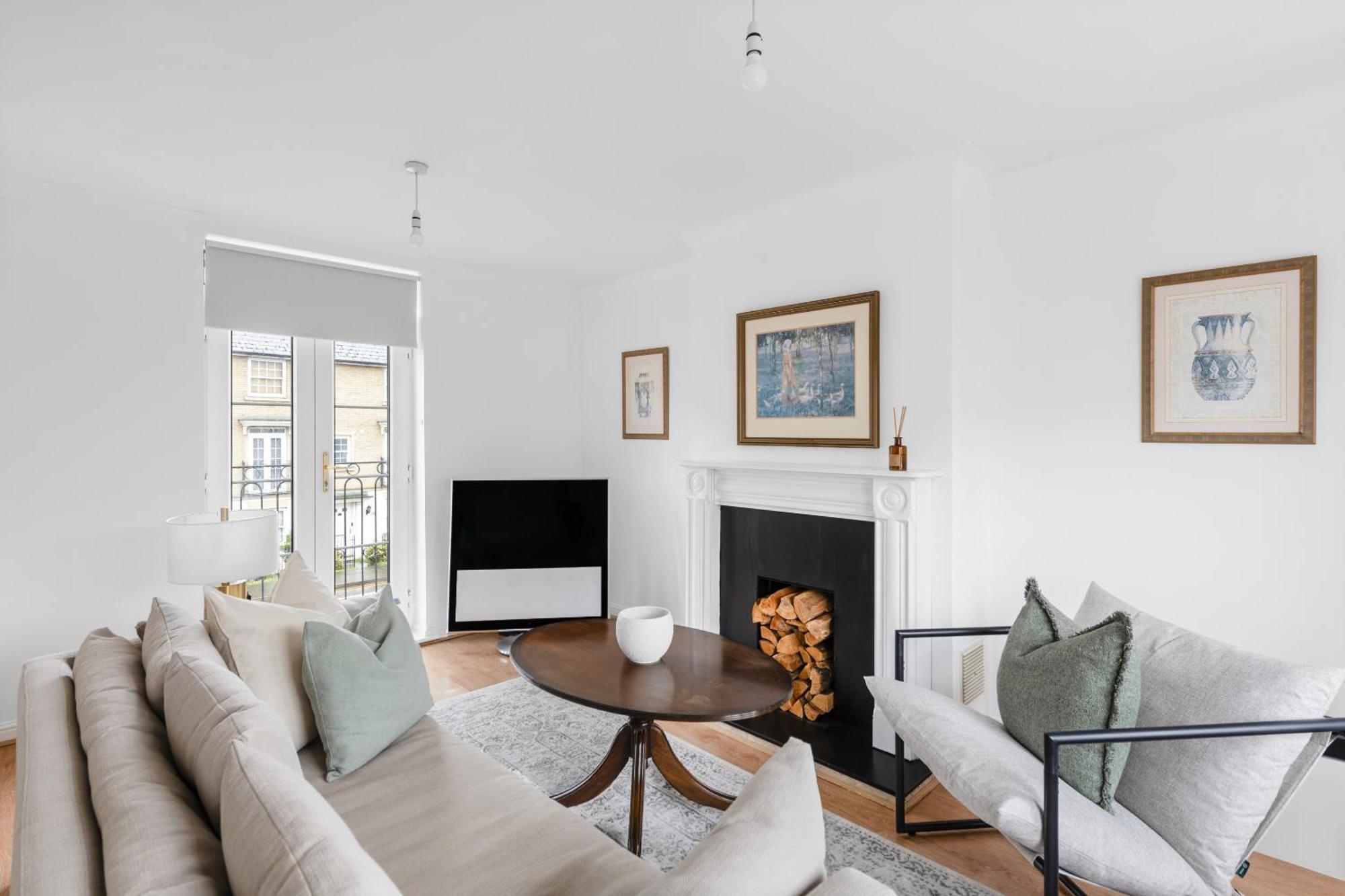 Luxurious 3 Bed House With Free Parking, Close To The Train Station & Town Braintree Exterior photo